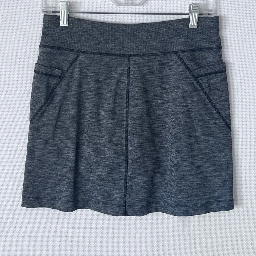 Athleta Skort Womens Small Gray Heathered Activewear Tennis Golf Skirt 153396-02